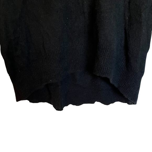 Oats Cashmere by Debra Hayburn Black Cashmere V-Neck Sweater Pullover Size M - Picture 4 of 7